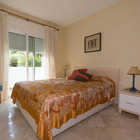 شقة Apartamento Con Encanto En La Playa إِستيبونا